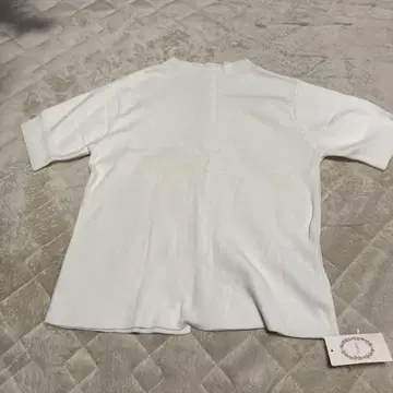 Te chichi 백펄 풀오버 미사용 새상품!