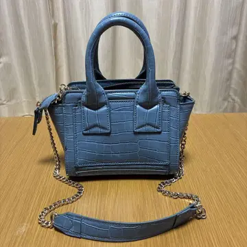 ZARA 블루 숄더백 합성 피혁 악어 무늬 실버 체인