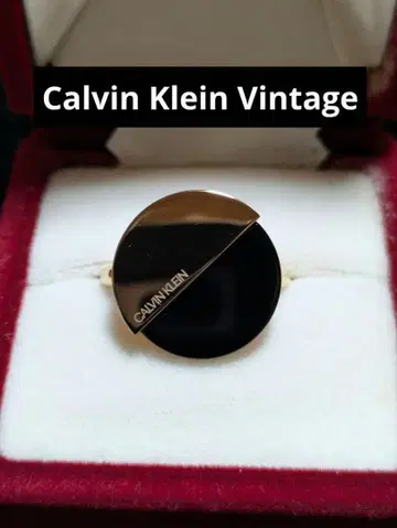 Calvin Klein 블랙 골드 바이컬러 반지 레어