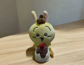 치이카와 x 산리오 데스크탑에서 지켜보는 걸이 봉제 인형 토끼