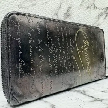 새상품급 벨루티 이타우바 장지갑 칼리그래피 골든 파티뉴