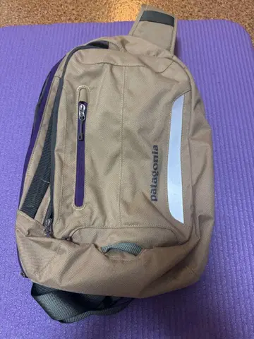 patagonia 슬링백 브라운