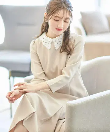 tocco 레이스 카라 부착 머메이드 원피스