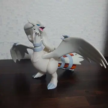 포켓몬 제일복권 레시람 피규어