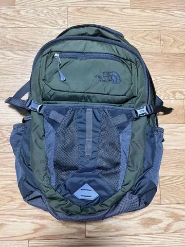 THE NORTH FACE Recon 백팩 올리브 그린