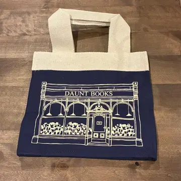 Daunt Books 토트백 네이비
