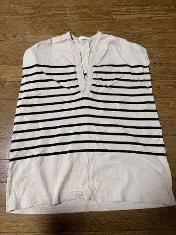 CLANE WIDE HENLEY NECK N/S BORDER TOPS