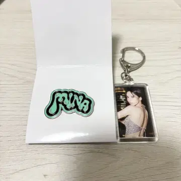 TWICE 랜덤 핀 배지 미나