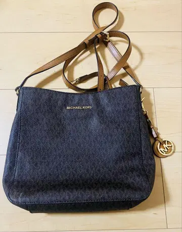 새상품급! MICHAEL KORS 마이클코어스 MK 시그니처 숄더백