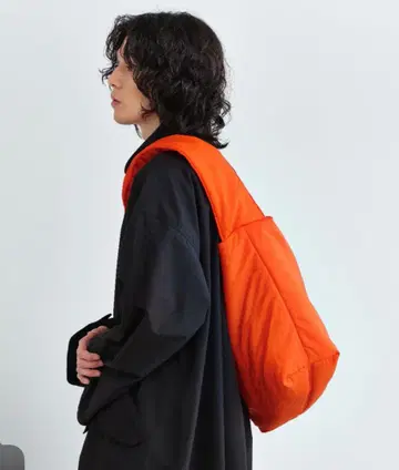 SINSS Nylon gathered shoulder bag