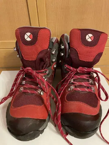 등산화 트래킹 슈즈 빨간색 23.0cm