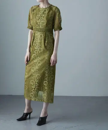 코쿤 쓰리 레이스 타이트 드레스