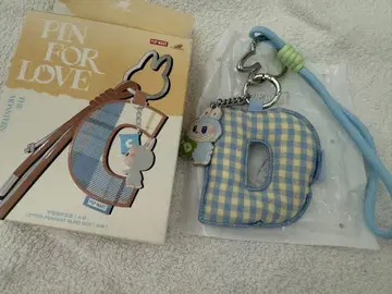 PIN FOR LOVE 체크 무늬 키링 D