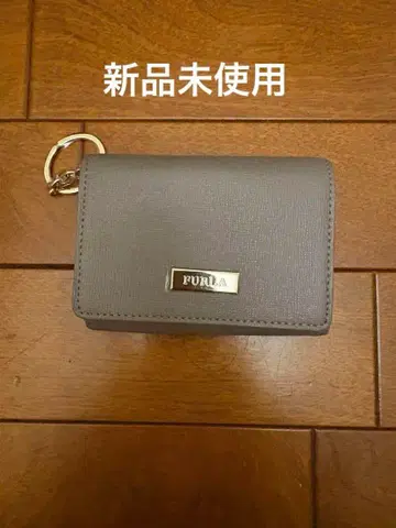 FURLA 그레이 접이식 지갑 키체인 포함