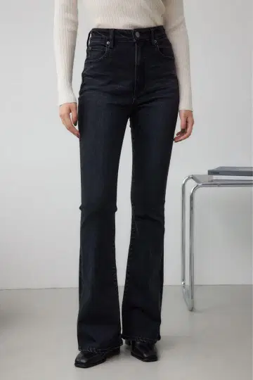 AZUL BY MOUSSY AZUL DENIM 플레어 데님 라이트 블랙