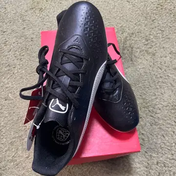 [새상품] Puma 축구 스파이크 HG