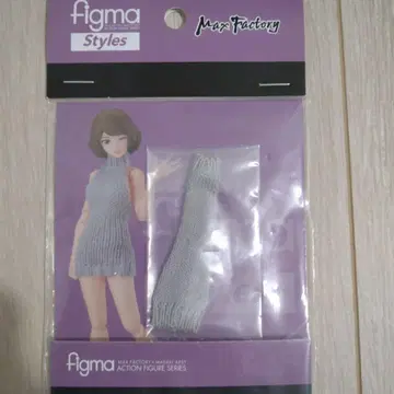 맥스팩토리 figma Styles 백리스 스웨터