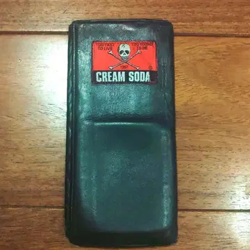 CREAM SODA 크림 소다 이단 접이식 지갑 장지갑 블랙