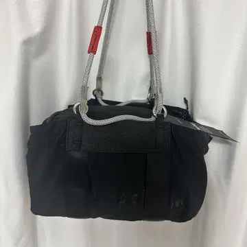 topologie summit duffle 토폴로지 블랙 Small
