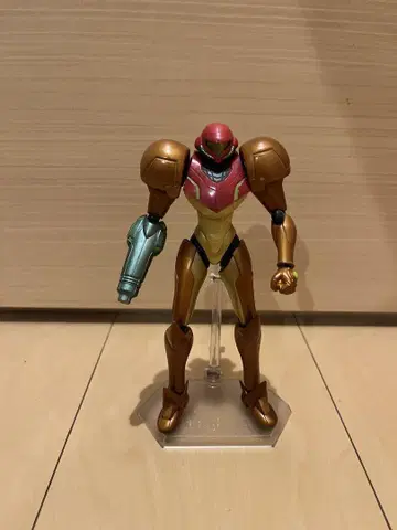 사무스 아란 figma 메트로이드 피규어