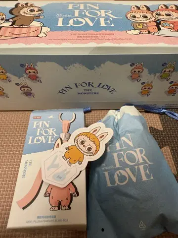 정품 러브브 POP MART THE MONSTER PIN FOR LOVE