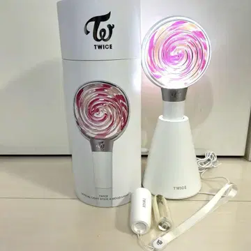 TWICE 초창기 응원봉 CANDY BONG(캔디봉)
