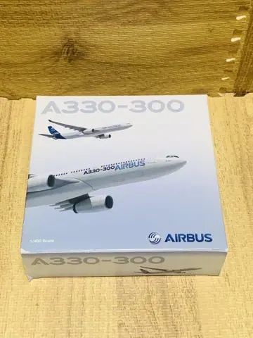 AIRBUS A330-300 1/400 스케일 모델