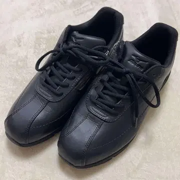 미즈노 MIZUNO 워킹화 26cm 스니커즈 블랙