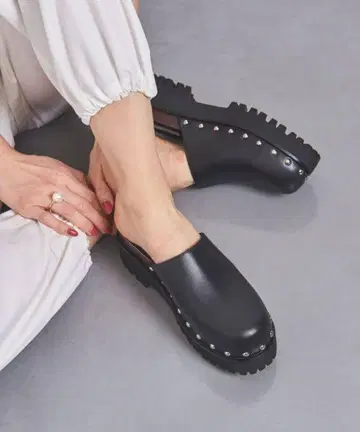 [ UNITED ARROWS ] 사보 샌들
