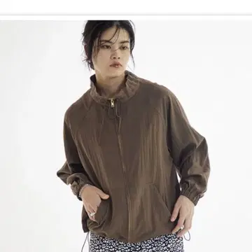 이번 시즌 신상 미사용 새상품 슈가 로즈 넥 코드 블루종