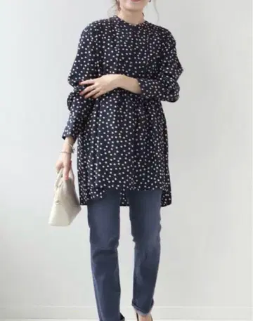 B.C STOCK 도트 블라우스 튜닉