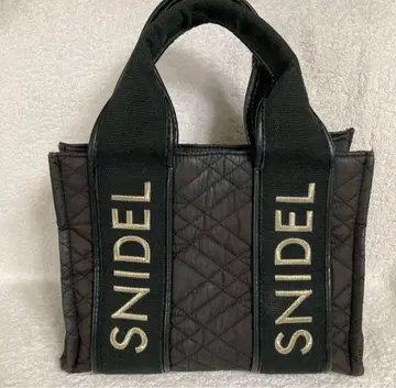 SNIDEL 퀼팅 토트백 블랙