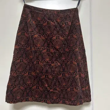 새상품급 LAURA ASHLEY Archive 스커트 사이즈 7