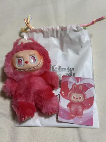 라부부 Labubu Big into Energy LOVE