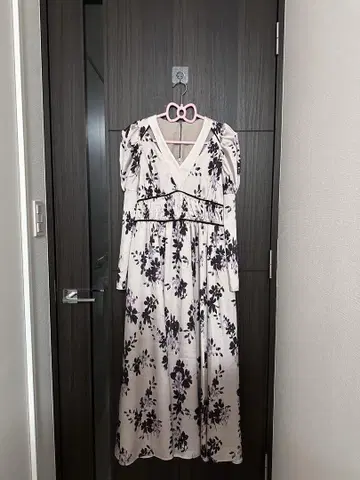 herlipto muse floralcut-out dress