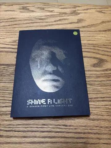 SHINE A LIGHT - G-DRAGON DVD