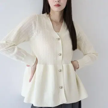 [ 새상품급 ] J by blue 메쉬 페플럼 가디건 아이보리