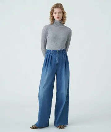 MACPHEE 코튼 데님 턱 와이드 팬츠