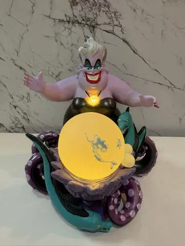 아스라 피규어 라이트