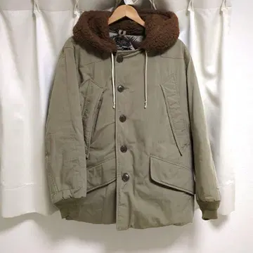 BEAMS+ 카키 밀리터리 자켓 S