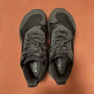ALTRA 올림푸스 6 26.5 US8.5 EU42