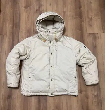 THE NORTH FACE PURPLE LABEL 마운틴 숏 다운