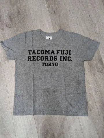 TACOMA FUJI RECORDS 그레이 T셔츠