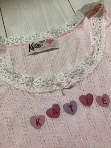 Katie 핑크 레이스 T셔츠