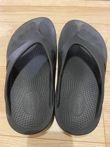 우포스 샌들 oofos