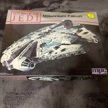 MPC 밀레니엄 팔콘 프라모델