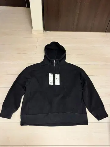 UNIQLO+J 블랙 드라이 맨투맨 하프 지퍼 후드티 M 사이즈