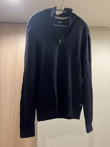 BOSS Ladamo 뒷면 절개 하프 집업 니트 남성용 S