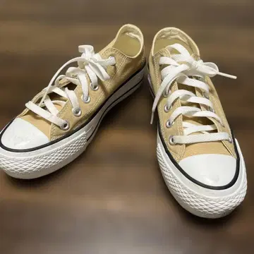 CONVERSE 베이지 스니커즈
