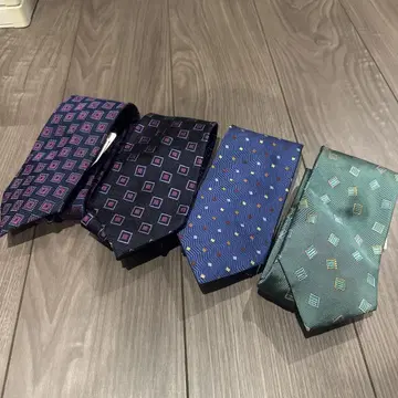 폴 스튜어트 넥타이 4개 세트